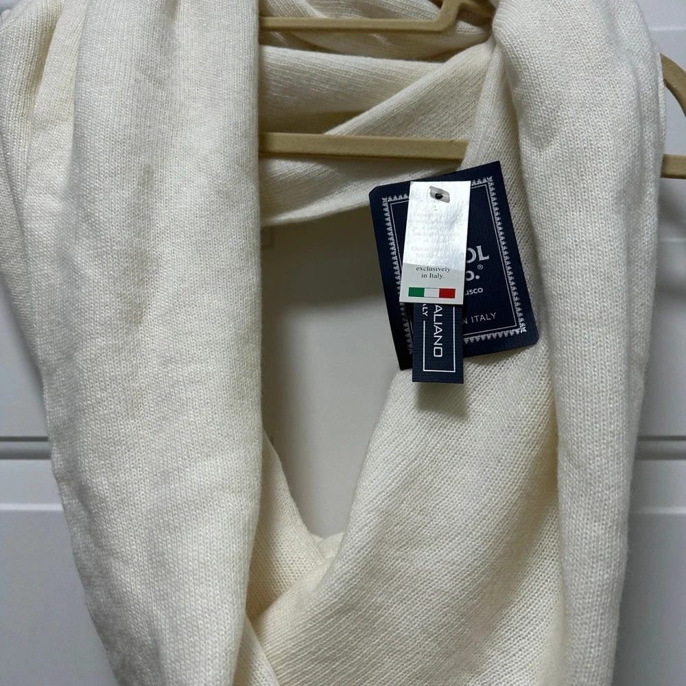 Carol & Co by A. Fusco 100% Cashmere Cream Infinity/Tube Scarf Made in Italy NWT